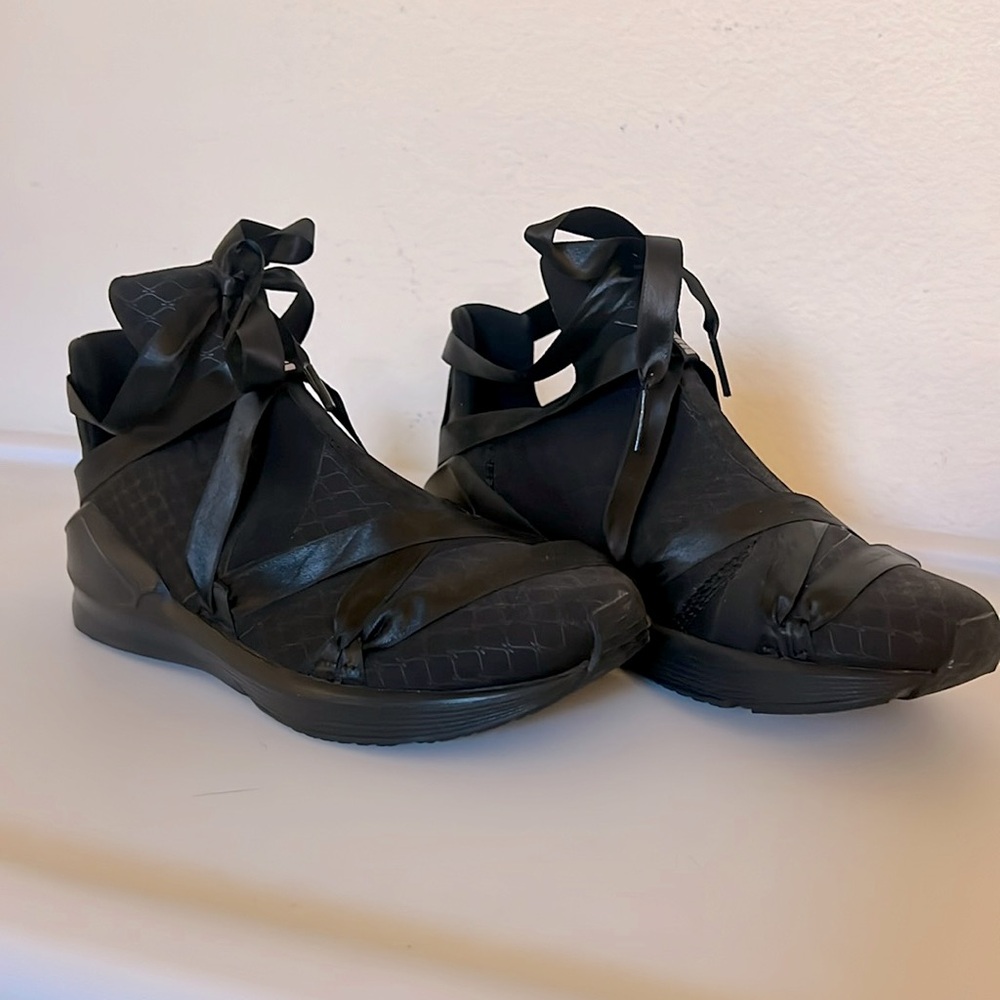 PUMA Fierce Rope Satin 'Black' worn once for a photo shoot.